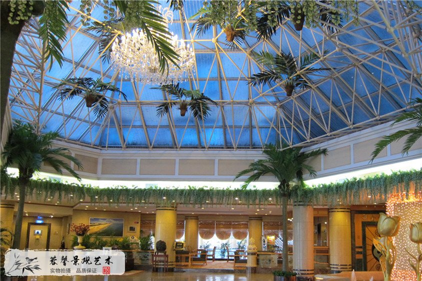 成都仿真玻璃鋼大樹(shù)案例，廣西北海海灘大酒店 (1)