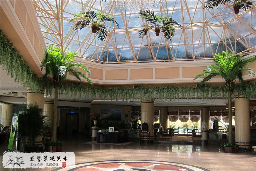 成都仿真玻璃鋼大樹(shù)案例，廣西北海海灘大酒店 (3)