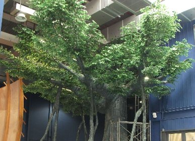 仿真大型榕樹