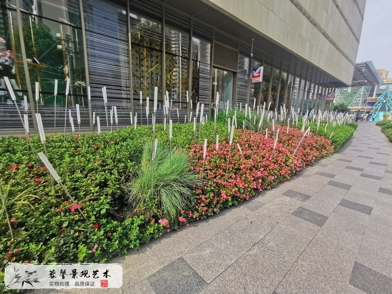 商場室外花鏡