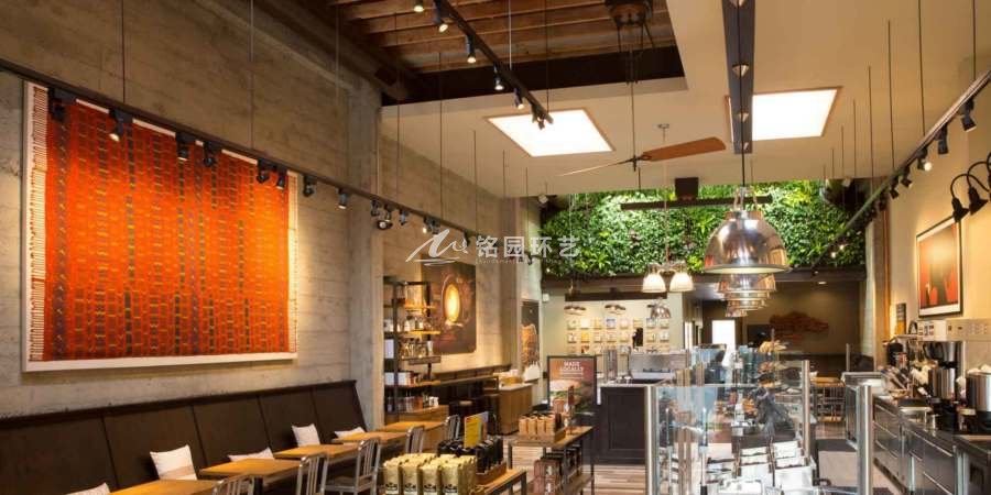 咖啡店室內(nèi)植物墻