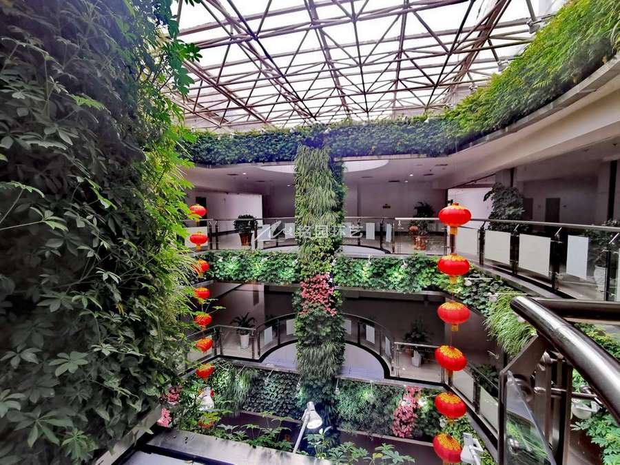 中庭室內(nèi)植物墻